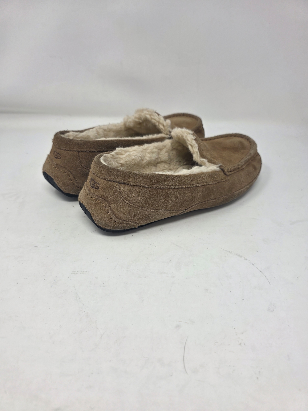 UGG Australia Ansley Suede Moccasin Slippers Chestnut Shearling Womens Size 8